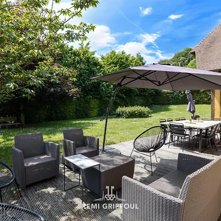 Eva Stunning With Garden Sleeps 10 *