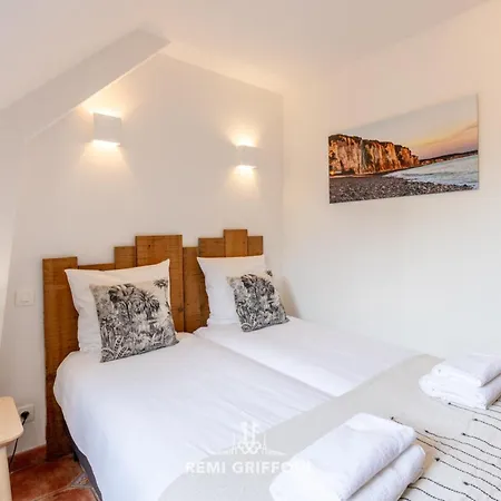 וילה Eva - Magnificent With Garden - 10 Pax *