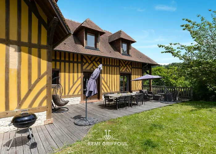 Eva Stunning With Garden Sleeps 10 Villa *