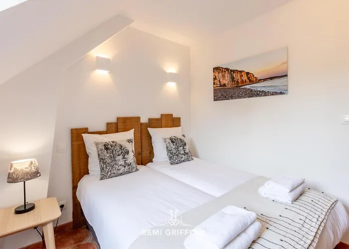 Villa Eva Stunning With Garden Sleeps 10 *