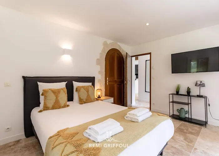 Eva Stunning With Garden Sleeps 10